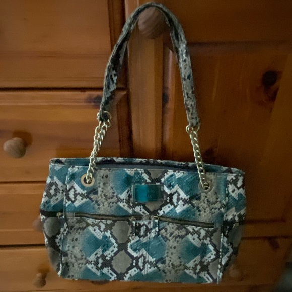 Purses - Picture 2 of 3